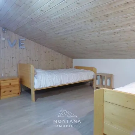 4 Pieces + Mezzanine Pour 8 Personnes Au Grand-bornand - Fr-1-458-220